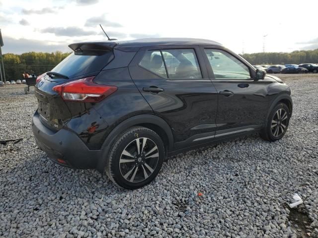 2020 Nissan Kicks SR