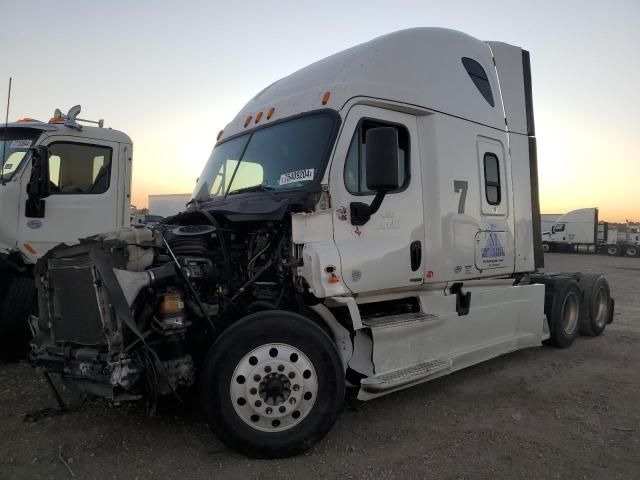 2015 Freightliner Cascadia 125