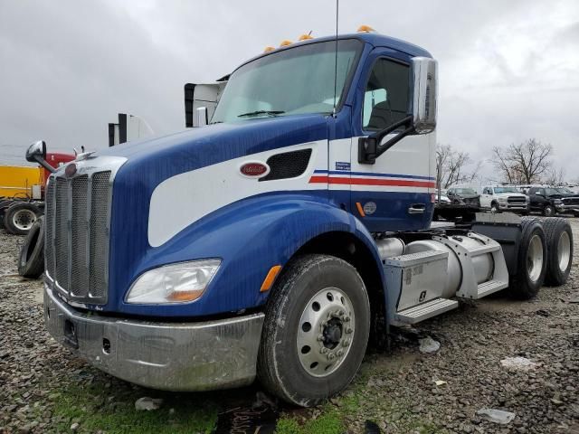 2016 Peterbilt 579