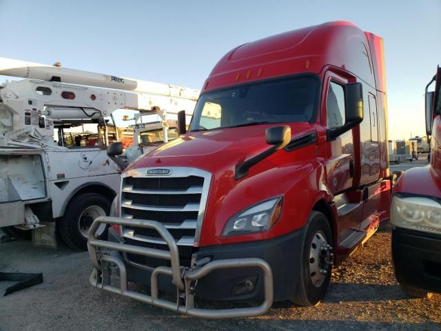 2019 Freightliner Cascadia 126