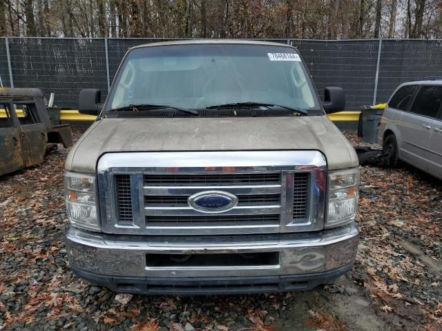 2012 Ford Econoline E350 Super Duty Wagon