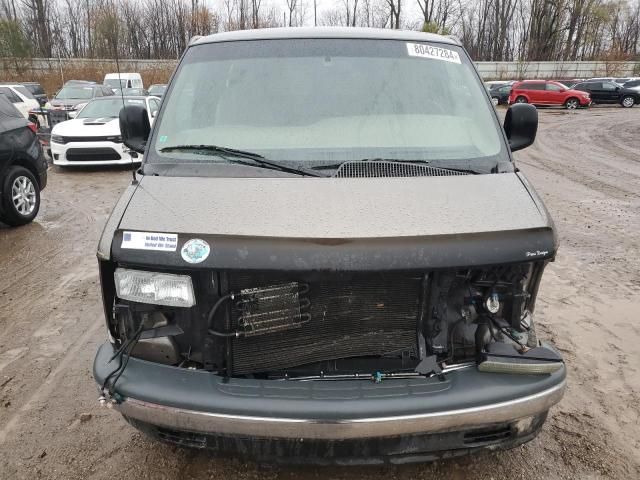 2002 Chevrolet Express G1500