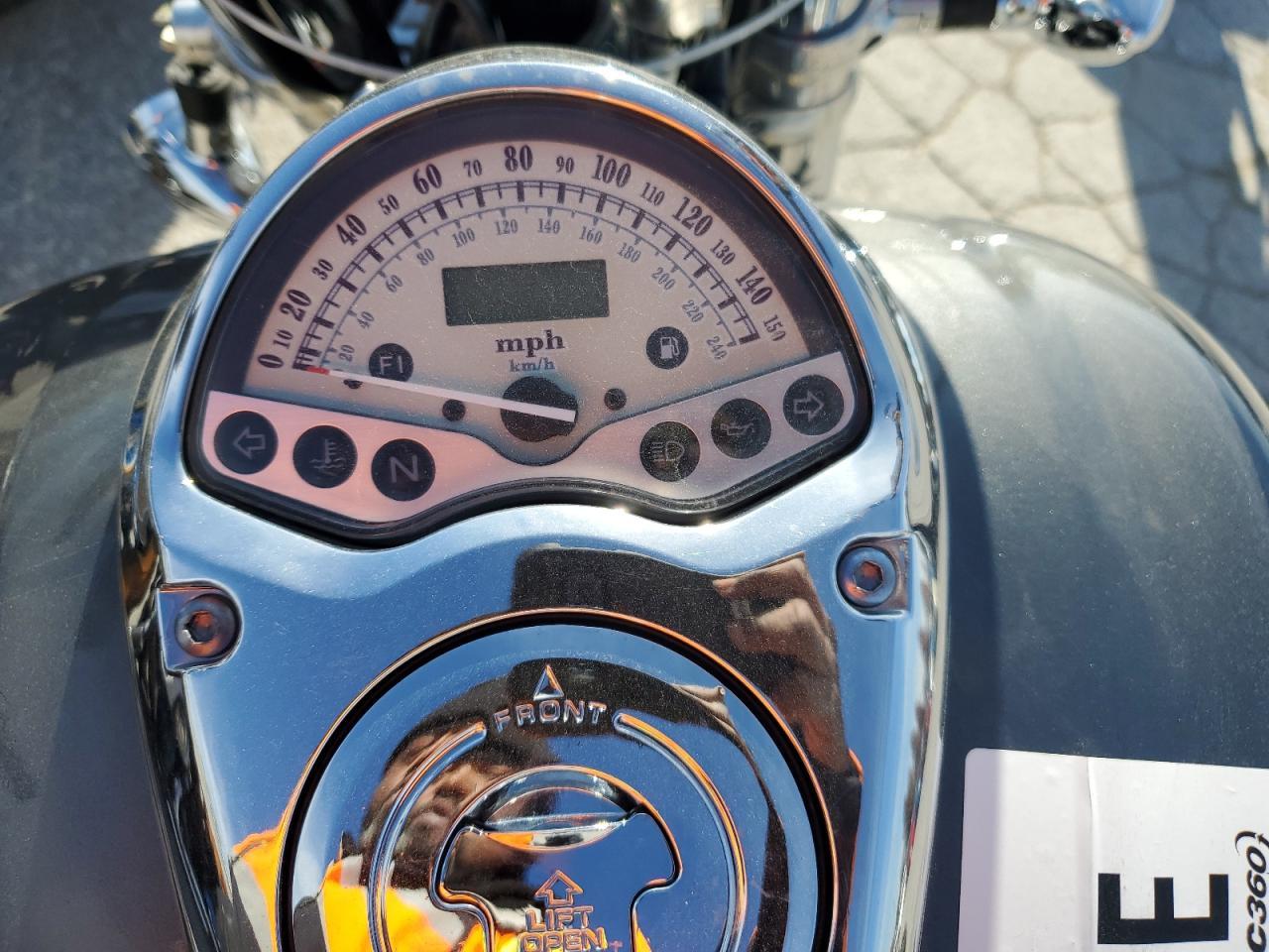 2005 Honda VTX1800 S2