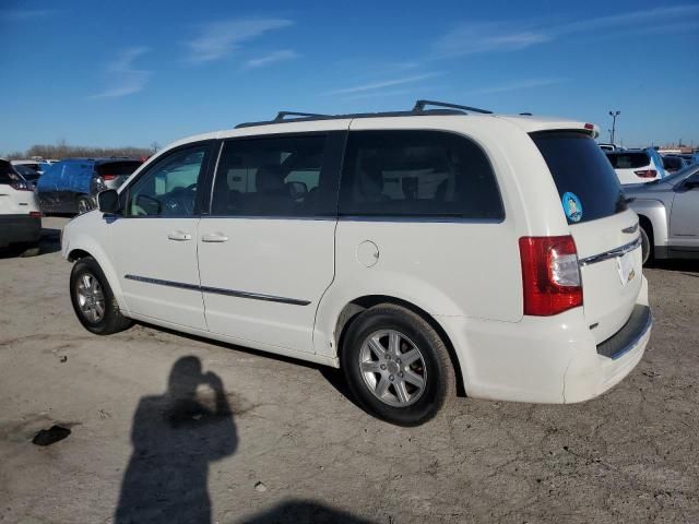 2013 Chrysler Town & Country Touring