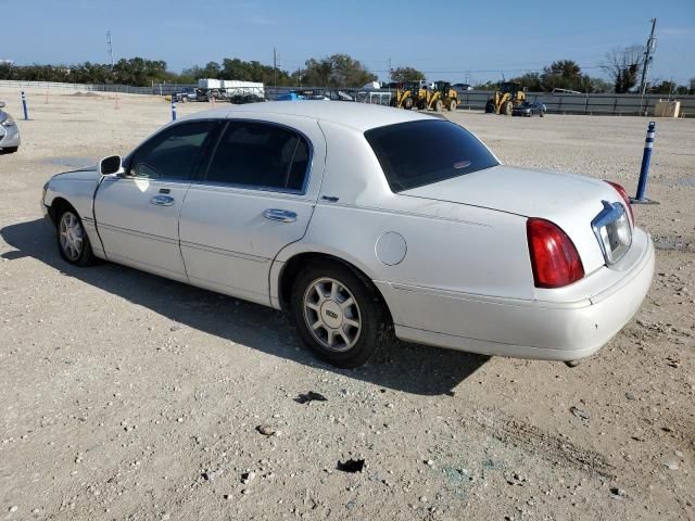 2000 Lincoln Town Car Signature