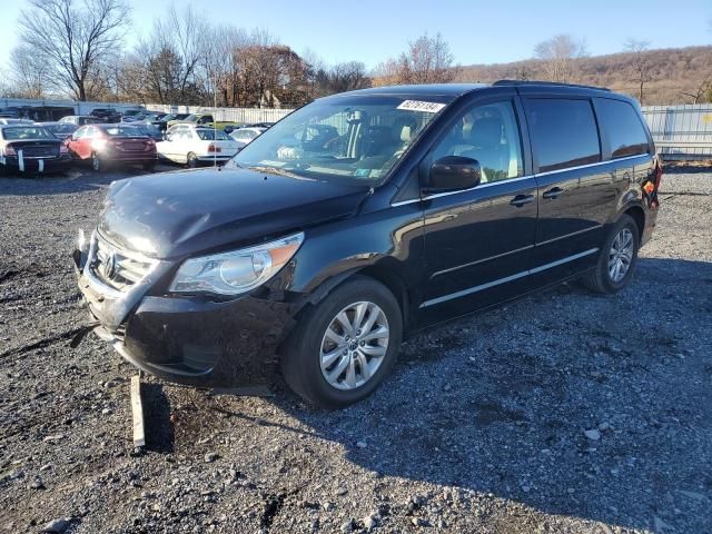 2013 Volkswagen Routan SE