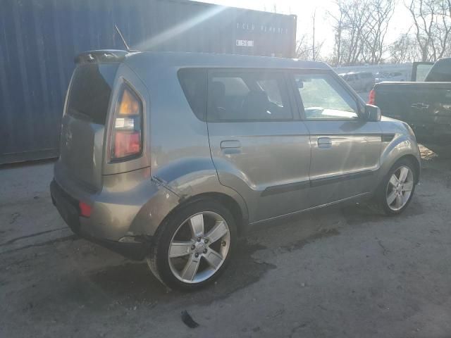 2010 KIA Soul +