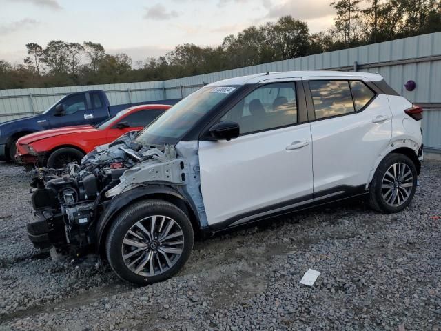 2021 Nissan Kicks SR