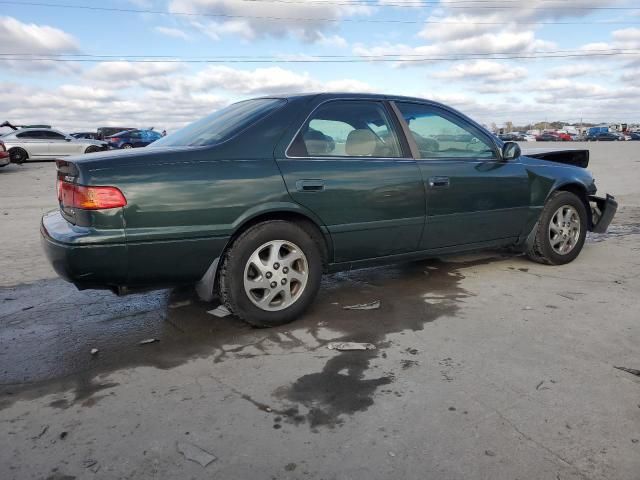 2000 Toyota Camry LE