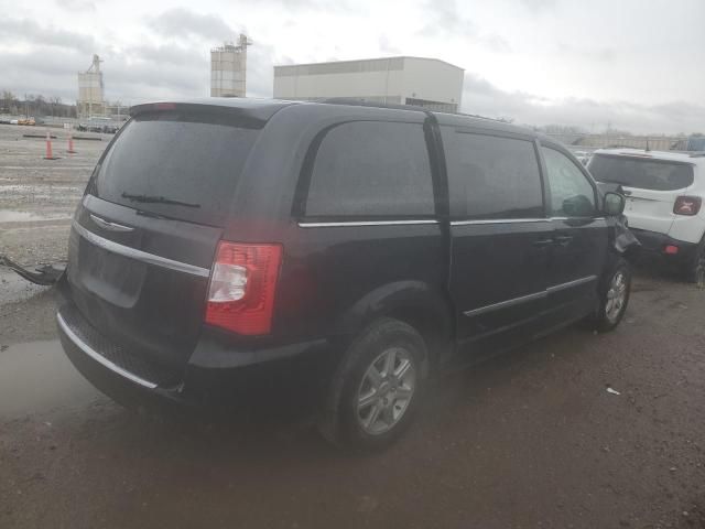 2013 Chrysler Town & Country Touring