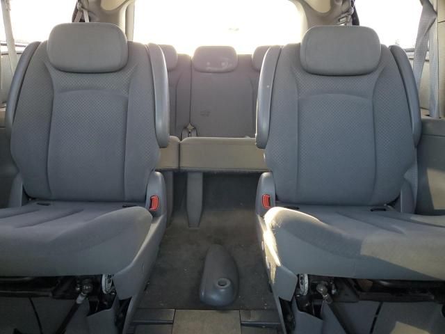 2007 Chrysler Town & Country LX