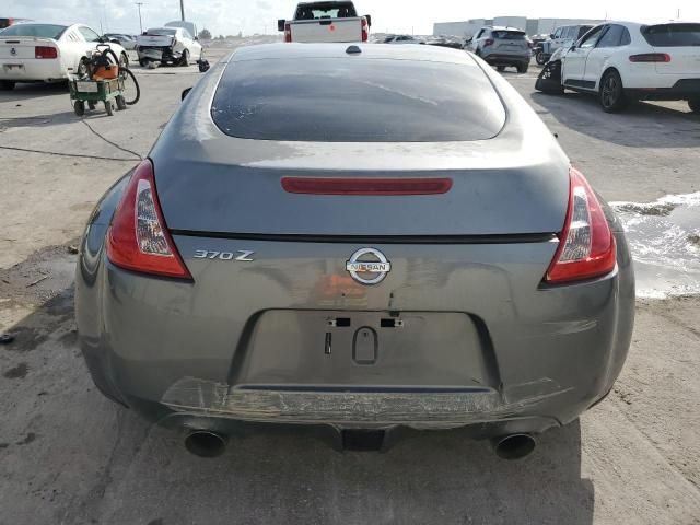 2011 Nissan 370Z Base