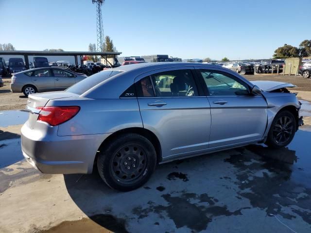 2014 Chrysler 200 LX