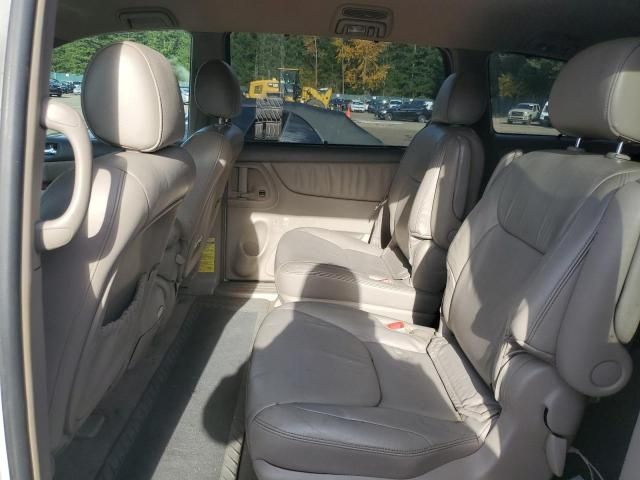 2004 Toyota Sienna XLE