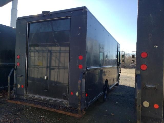 2009 Freightliner Chassis M Line WALK-IN Van