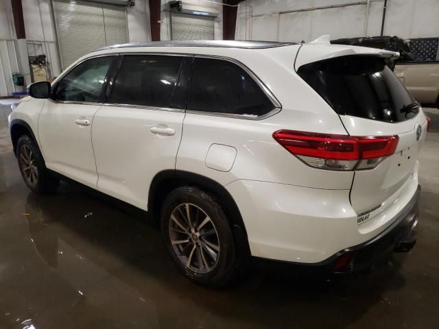 2019 Toyota Highlander SE