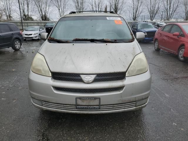 2004 Toyota Sienna XLE