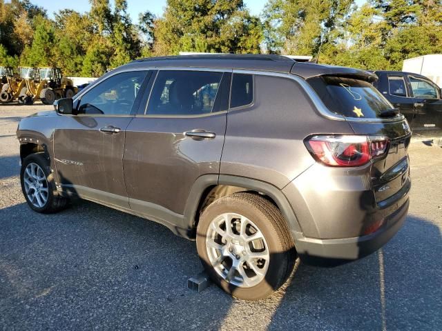 2023 Jeep Compass Latitude LUX