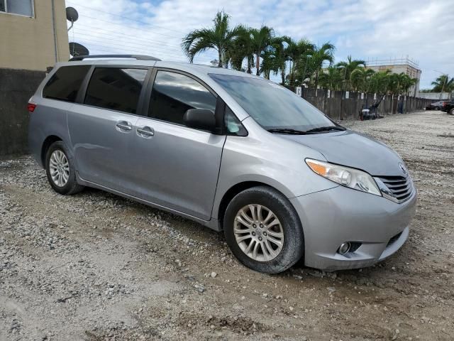 2015 Toyota Sienna XLE