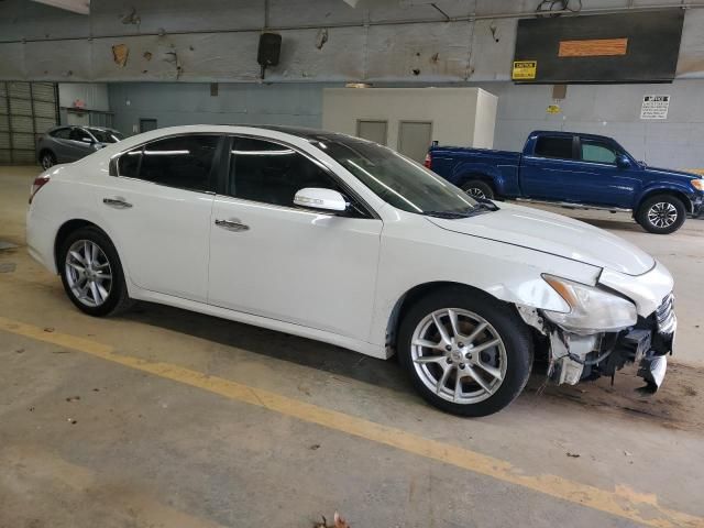 2010 Nissan Maxima S