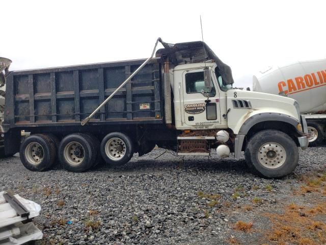 2008 Mack 700 GU700