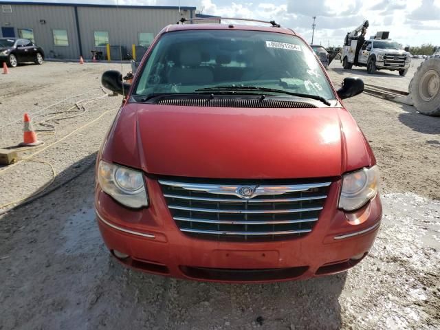 2006 Chrysler Town & Country Limited