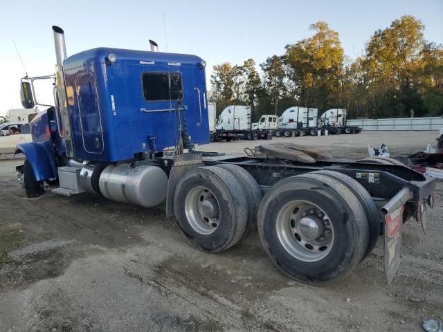 2013 Peterbilt 367