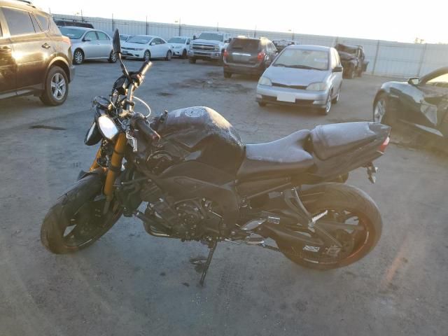 2011 Yamaha FZ8 N