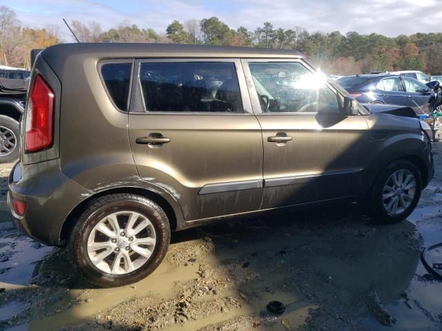 2013 KIA Soul +