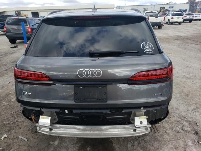 2022 Audi Q7 Prestige