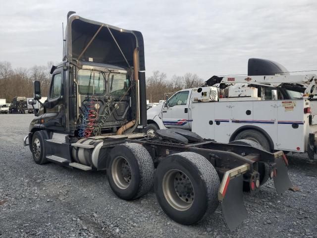 2015 Freightliner Cascadia 125