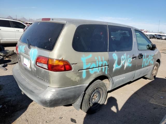 2002 Toyota Sienna CE