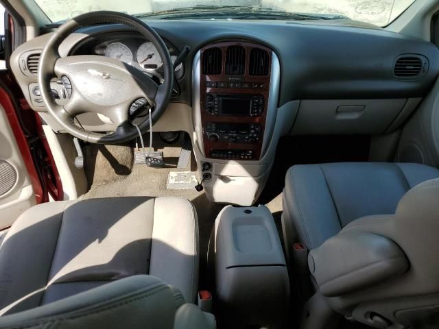 2006 Chrysler Town & Country Limited