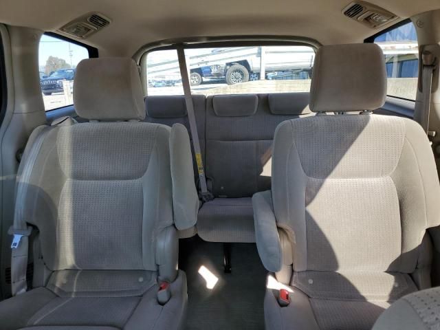 2009 Toyota Sienna CE