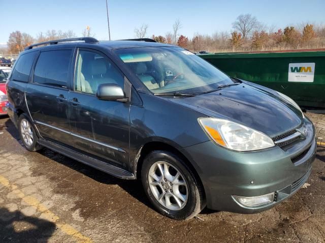 2004 Toyota Sienna XLE