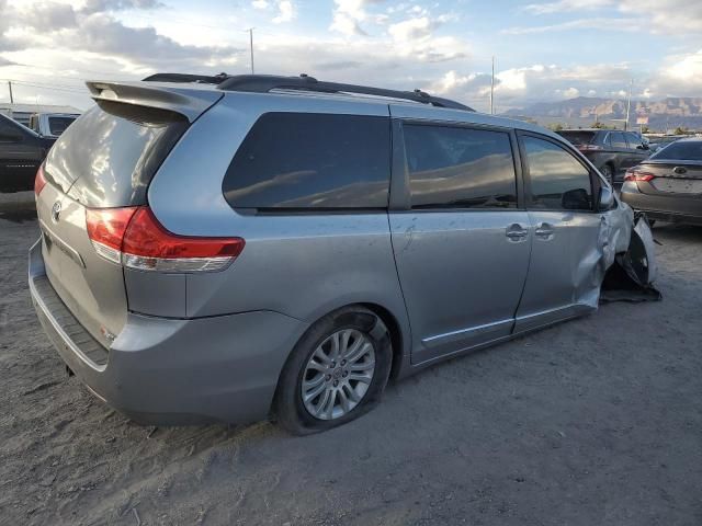 2012 Toyota Sienna XLE