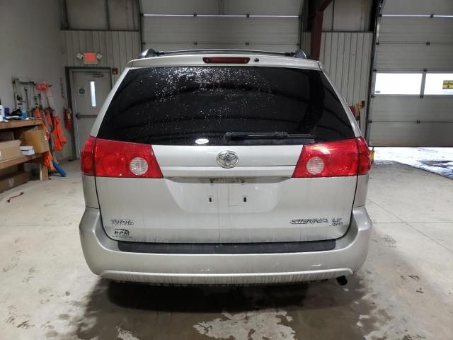 2006 Toyota Sienna LE