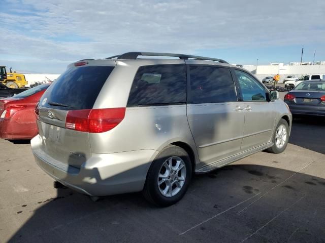 2004 Toyota Sienna XLE