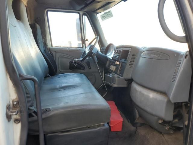 2005 International 4000 4300