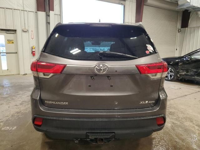 2018 Toyota Highlander SE