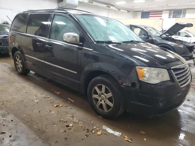 2010 Chrysler Town & Country Touring