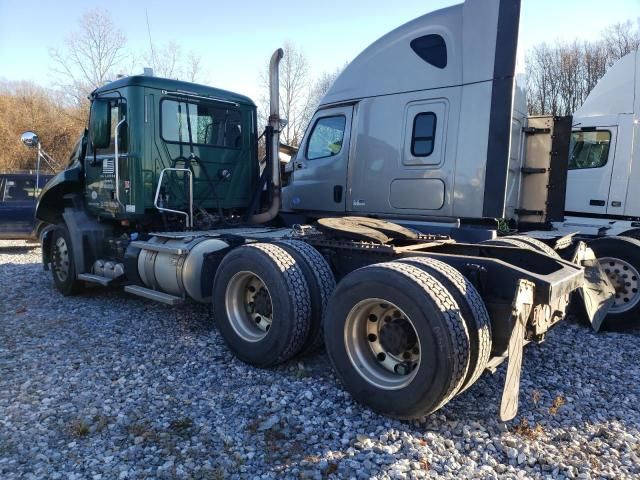 2016 Mack 600 CXU600