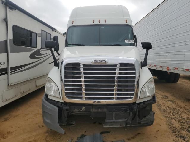 2014 Freightliner Cascadia 125