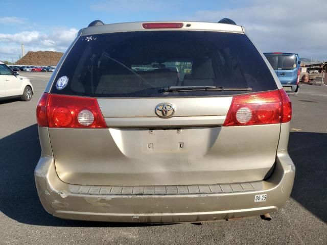 2009 Toyota Sienna CE