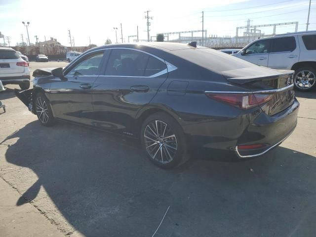 2022 Lexus ES 300H Base