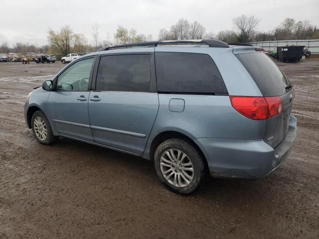 2010 Toyota Sienna LE