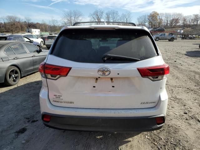 2019 Toyota Highlander SE