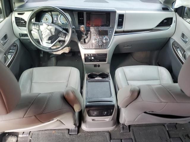 2017 Toyota Sienna XLE