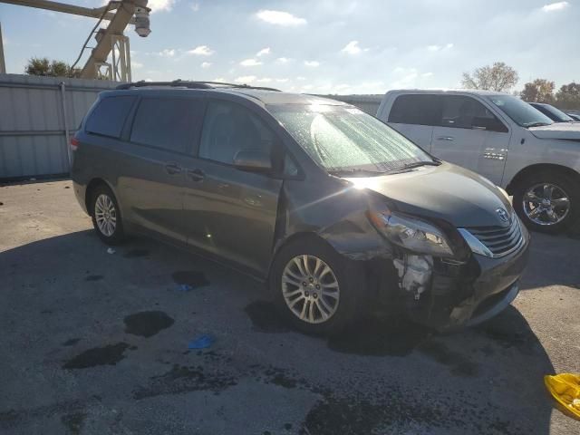 2011 Toyota Sienna XLE