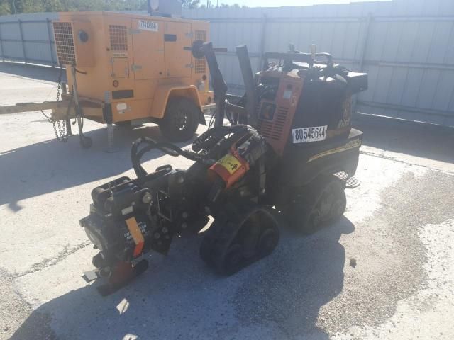 2015 Ditch Witch R30